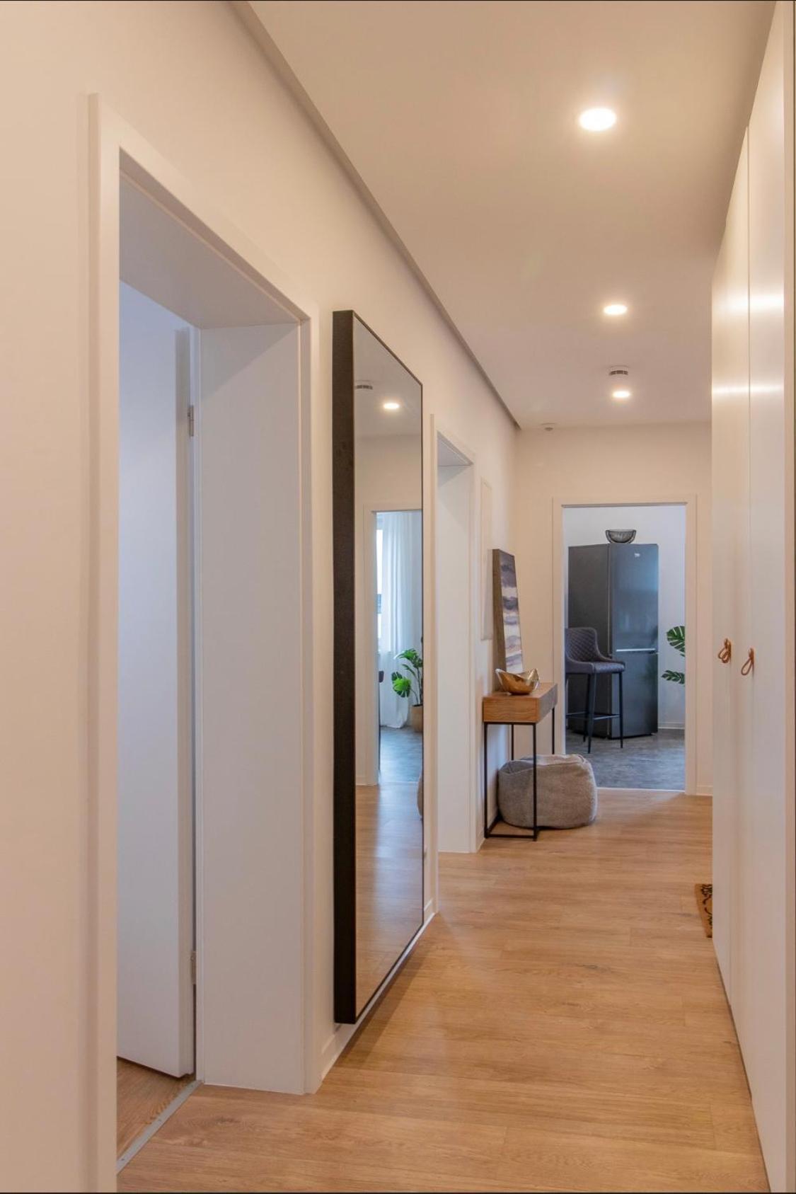 Stilvolles City-Apartment I Netflix I Wlan L Stellplatz I Zentral Schwarzenberg  Exteriör bild