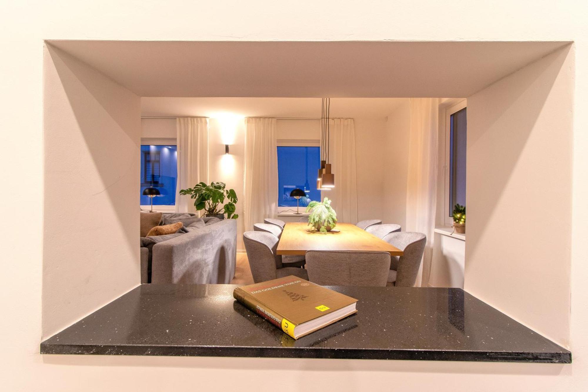 Stilvolles City-Apartment I Netflix I Wlan L Stellplatz I Zentral Schwarzenberg  Exteriör bild