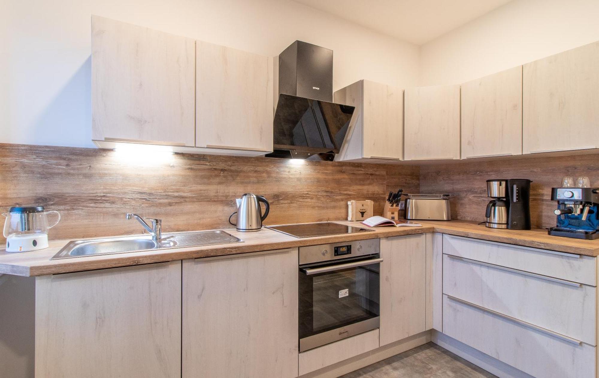 Stilvolles City-Apartment I Netflix I Wlan L Stellplatz I Zentral Schwarzenberg  Exteriör bild