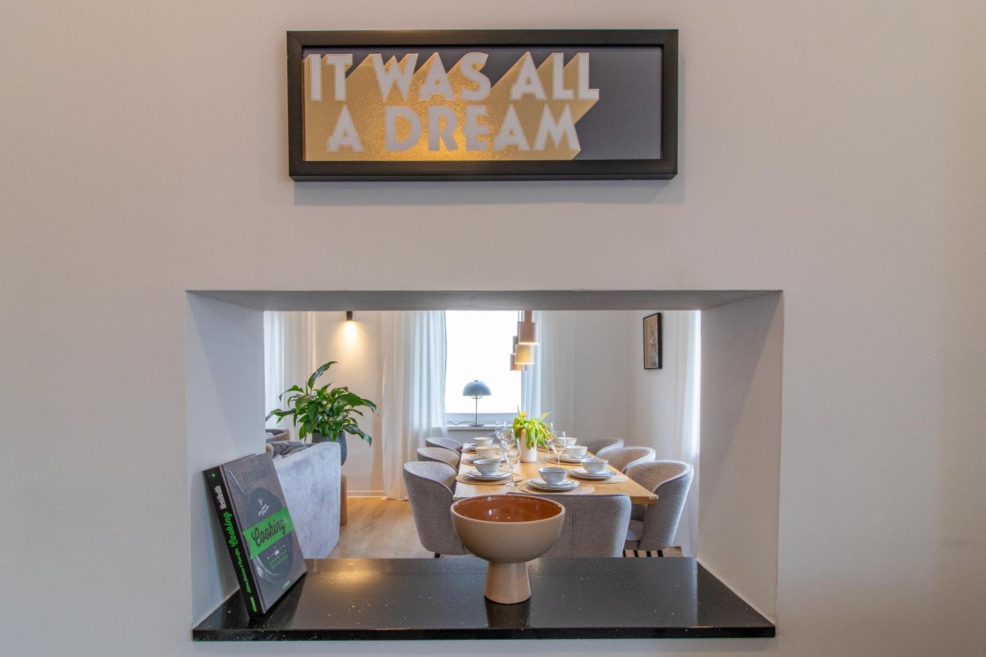 Stilvolles City-Apartment I Netflix I Wlan L Stellplatz I Zentral Schwarzenberg  Exteriör bild