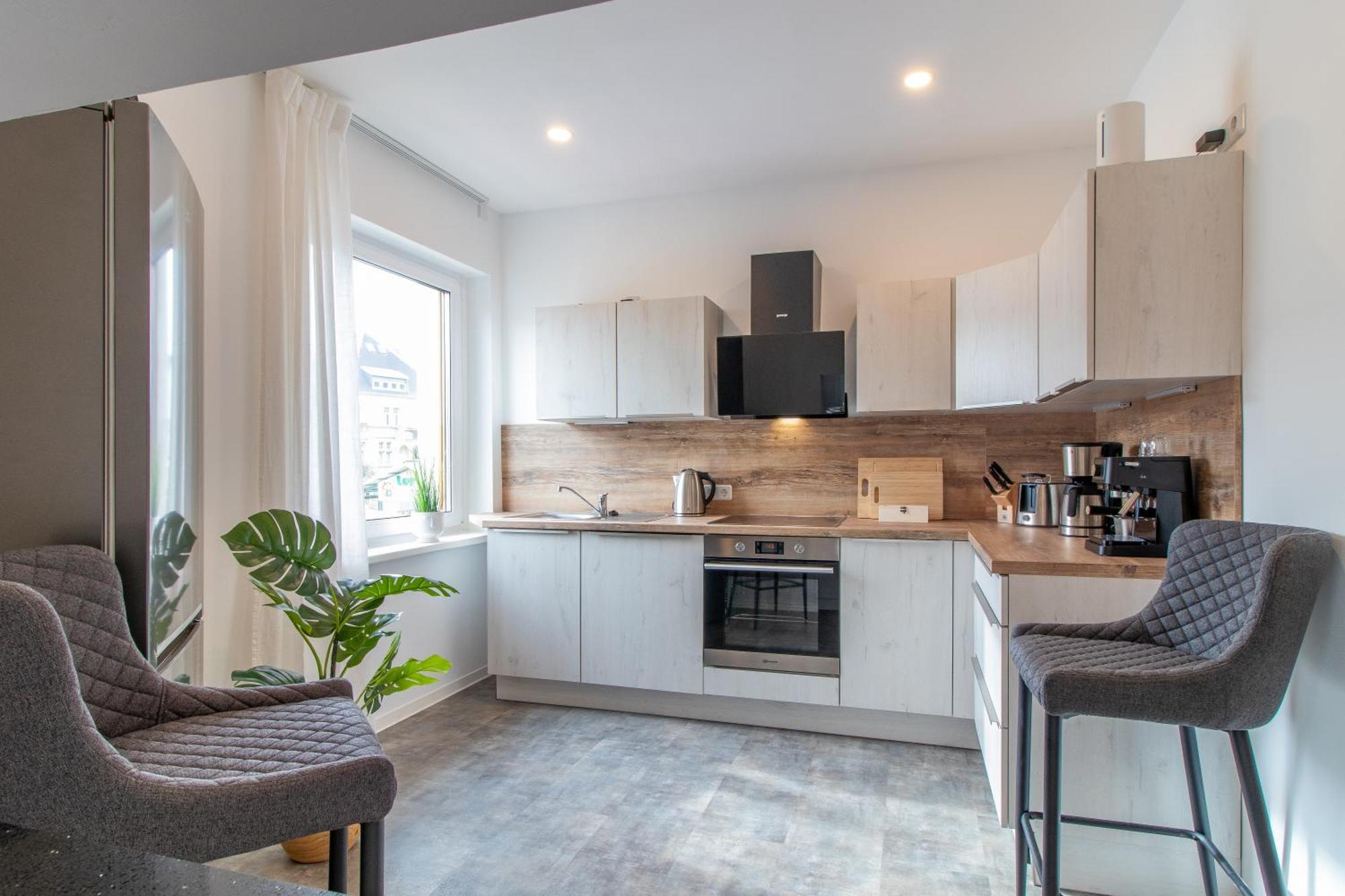Stilvolles City-Apartment I Netflix I Wlan L Stellplatz I Zentral Schwarzenberg  Exteriör bild