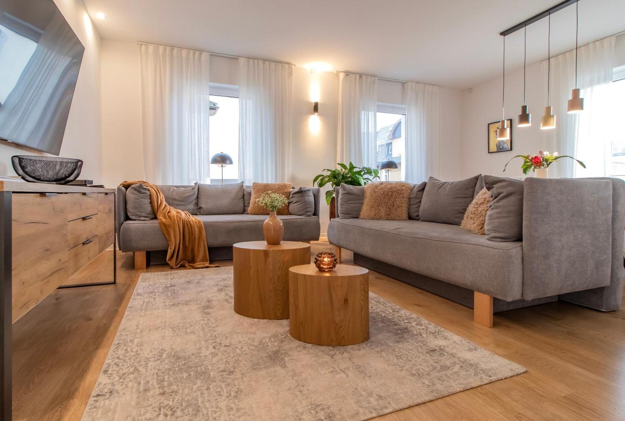 Stilvolles City-Apartment I Netflix I Wlan L Stellplatz I Zentral Schwarzenberg  Exteriör bild