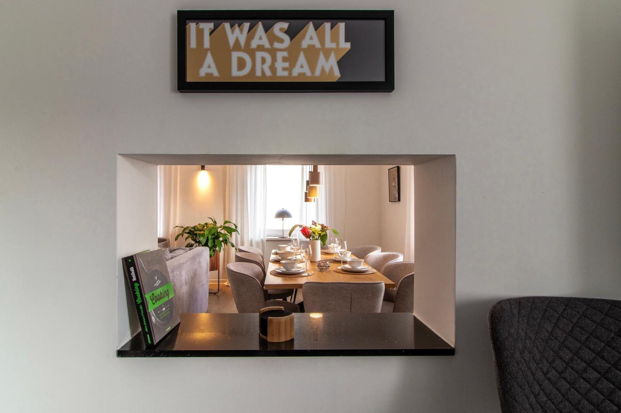Stilvolles City-Apartment I Netflix I Wlan L Stellplatz I Zentral Schwarzenberg  Exteriör bild