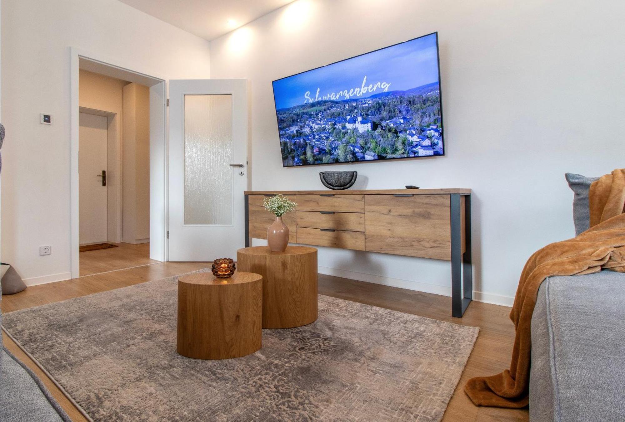 Stilvolles City-Apartment I Netflix I Wlan L Stellplatz I Zentral Schwarzenberg  Exteriör bild