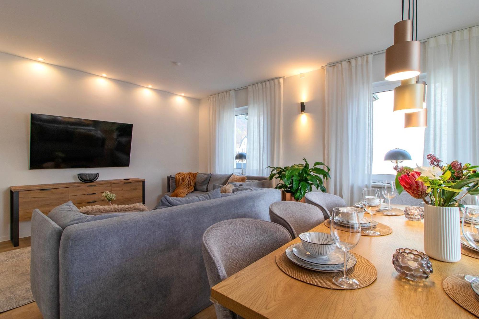 Stilvolles City-Apartment I Netflix I Wlan L Stellplatz I Zentral Schwarzenberg  Exteriör bild